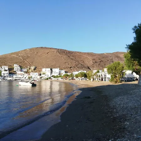 Cycladic La Paloma - κυκλαδίτικο σπίτι δίπλα στον γιαλό Villa *